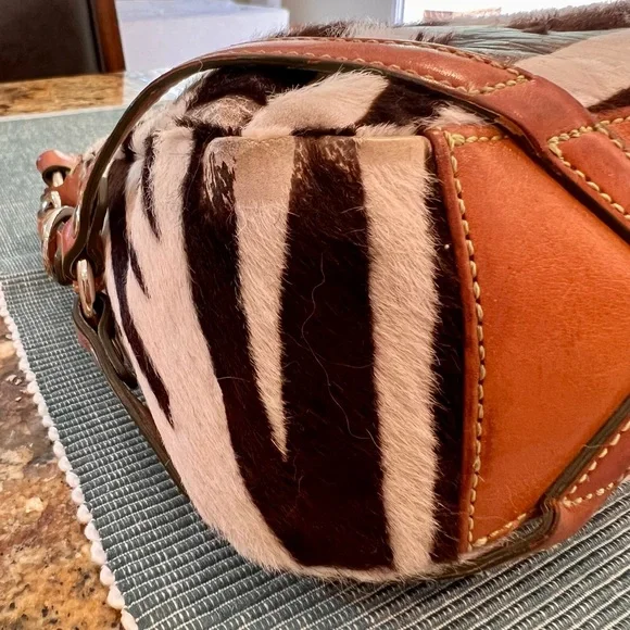 Vintage Coach Chelsea Handbag - Limited Edition - Picture 8 of 12